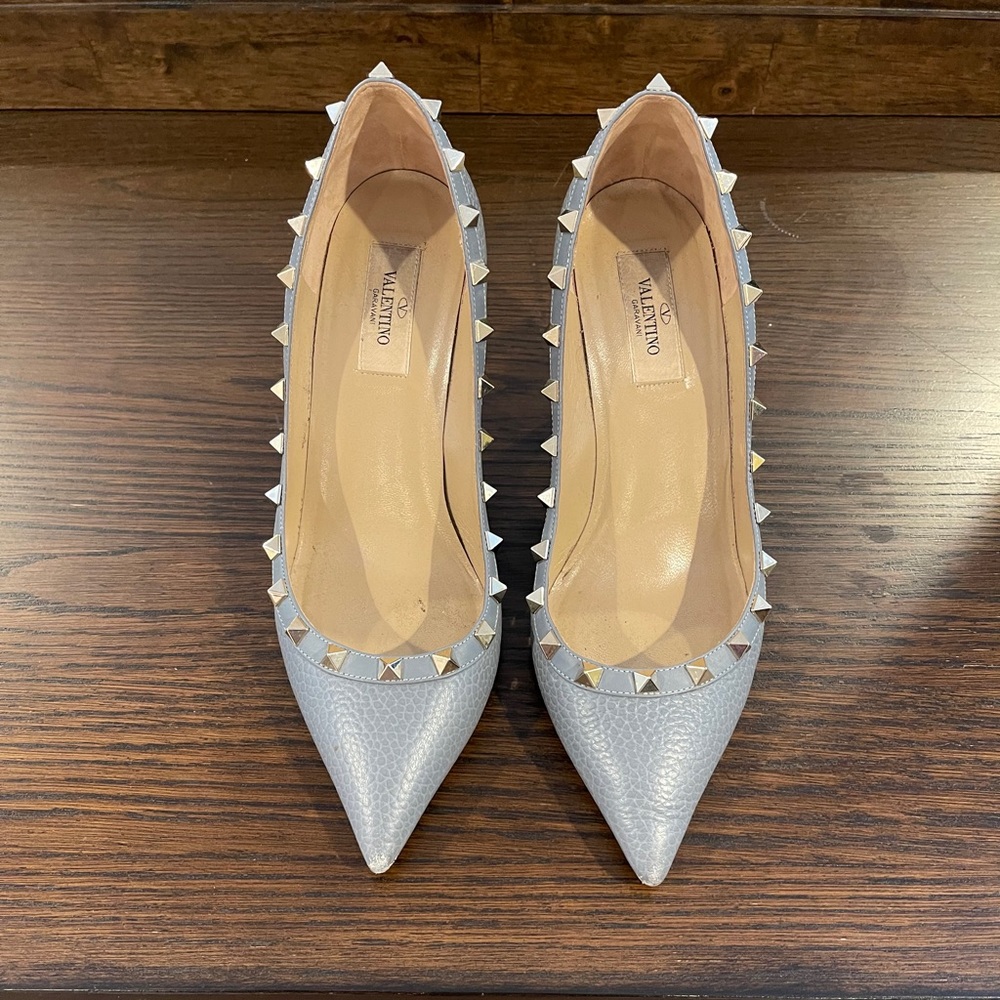 VALENTINO Rock stud heels in grey
